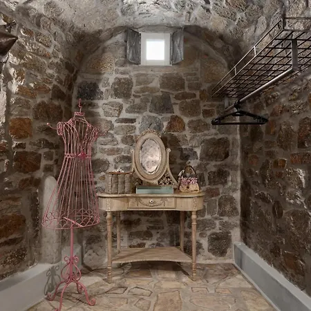 Mykonian Hills * Калафатис