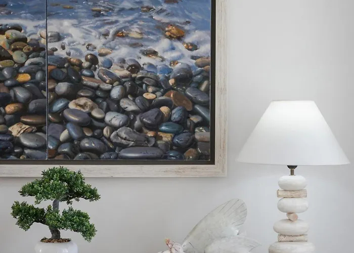 Mykonian Hills كالافاتيس