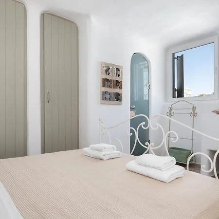 Mykonian Hills Vila Kalafatis