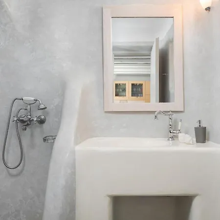 Mykonian Hills Vila *